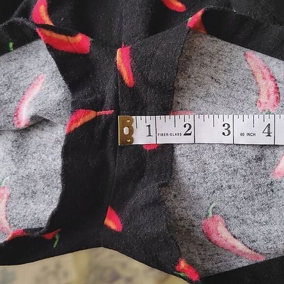 F21 black chili print fleece sleep shorts - Picture 10 of 10